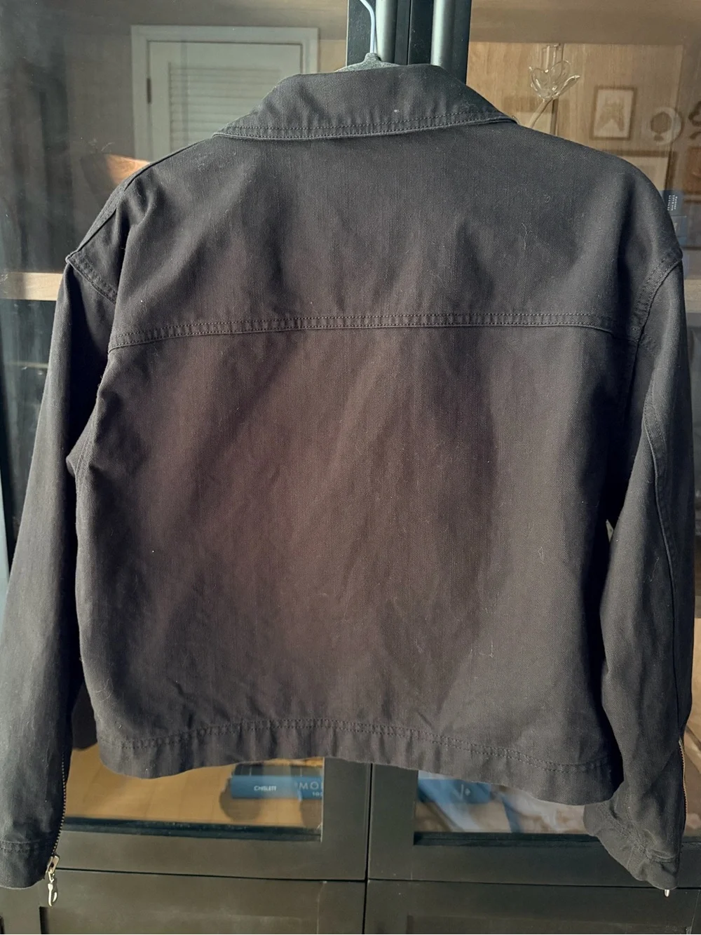 Puma Black Zip-Up Cropped Jacket - Picture 5 of 7